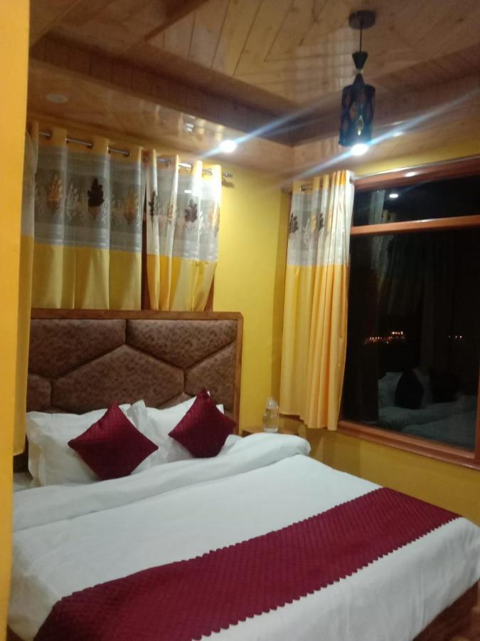 Floret Sojourn Hotell Shimla Exteriör bild