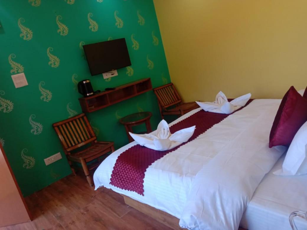Floret Sojourn Hotell Shimla Exteriör bild
